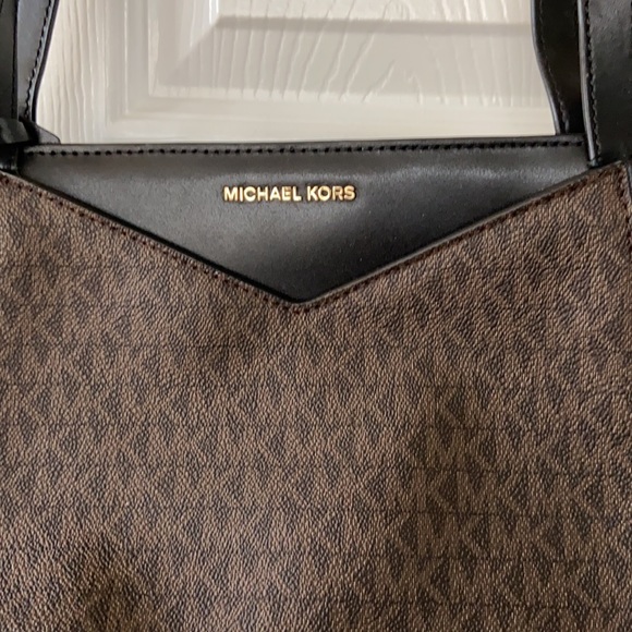 Handbag - Picture 2 of 4